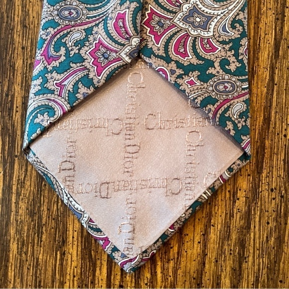 Christian Dior All Silk Paisley Neck Tie 100% silk made in the USA 🇺🇸 - Picture 3 of 7